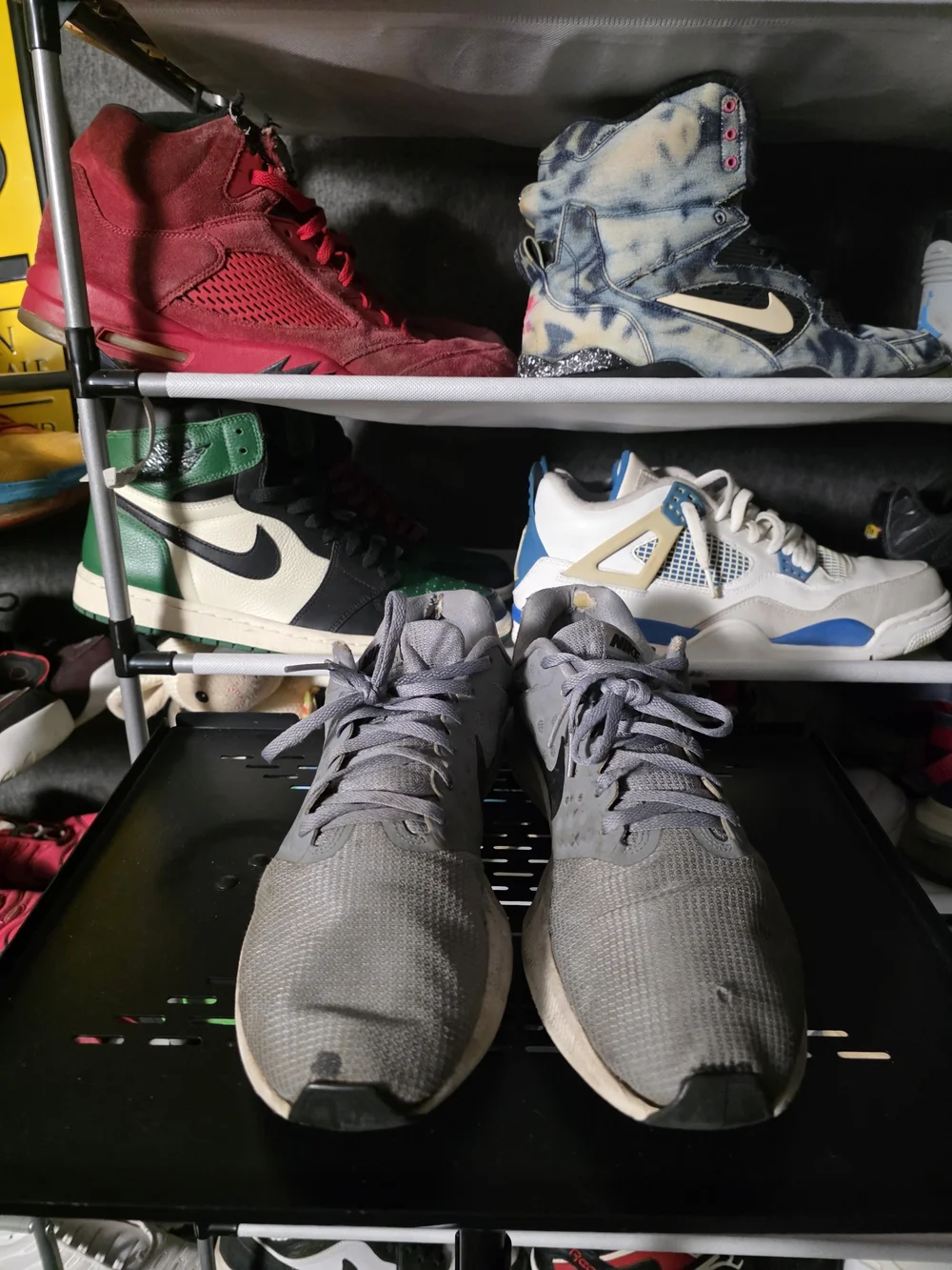 🔥 Nike Downshifter 7 Men's Size 10 Gray Athletic Sneakers Black Swoosh